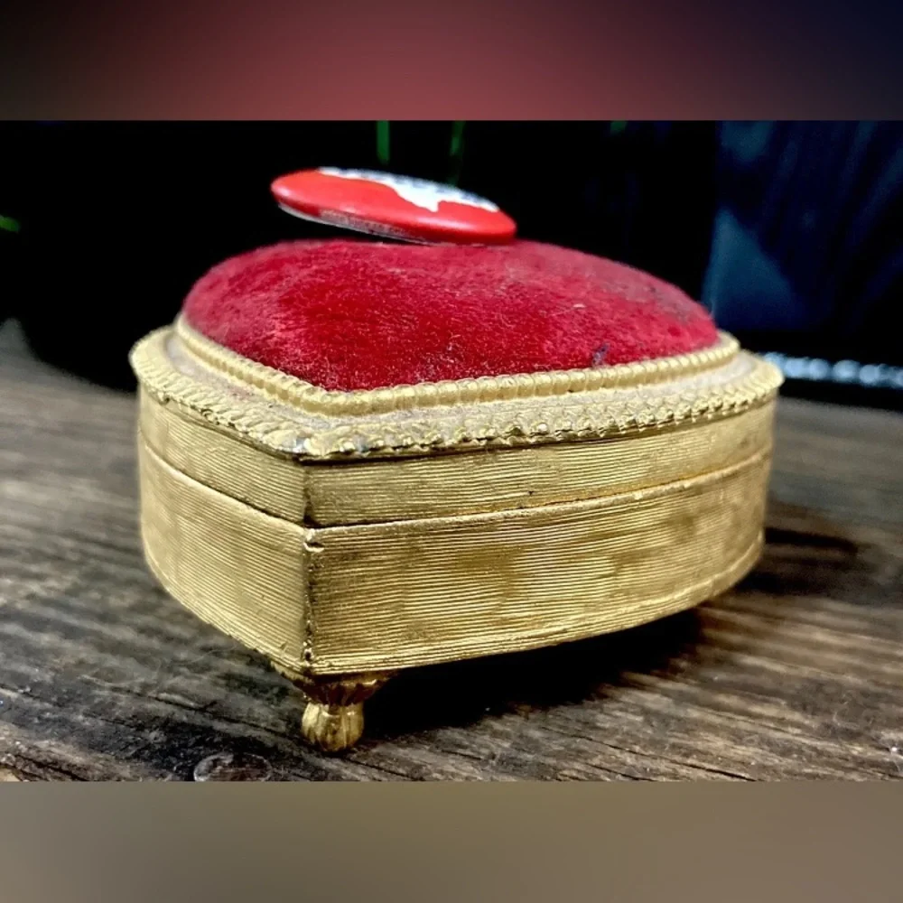 Vintage Florenza Art Nouveau Jewelry Casket Trinket Box | Velvet Pincushion Top